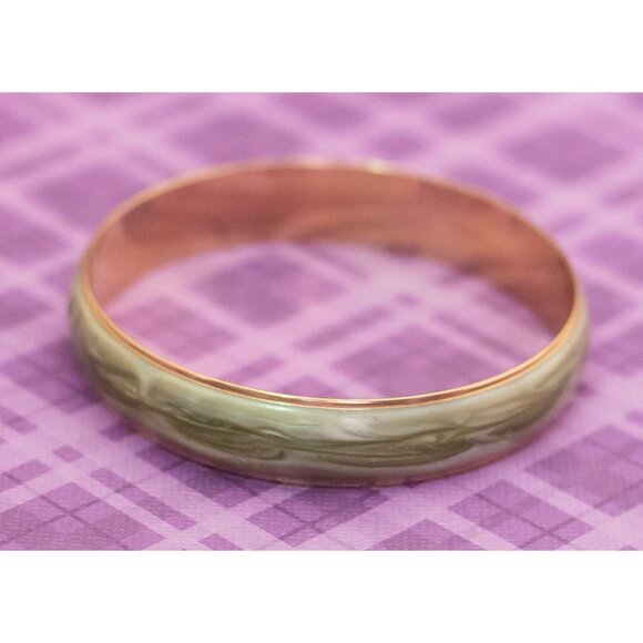 Vintage Avon Bangle with Green Enamel 8 Inches - V1 - Picture 1 of 3